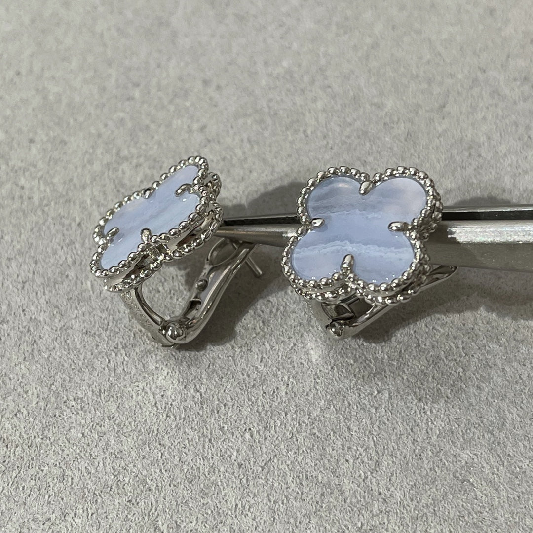[⭐Luxery]CLOVER CHALCEDONY SILVER STUD EARRINGS