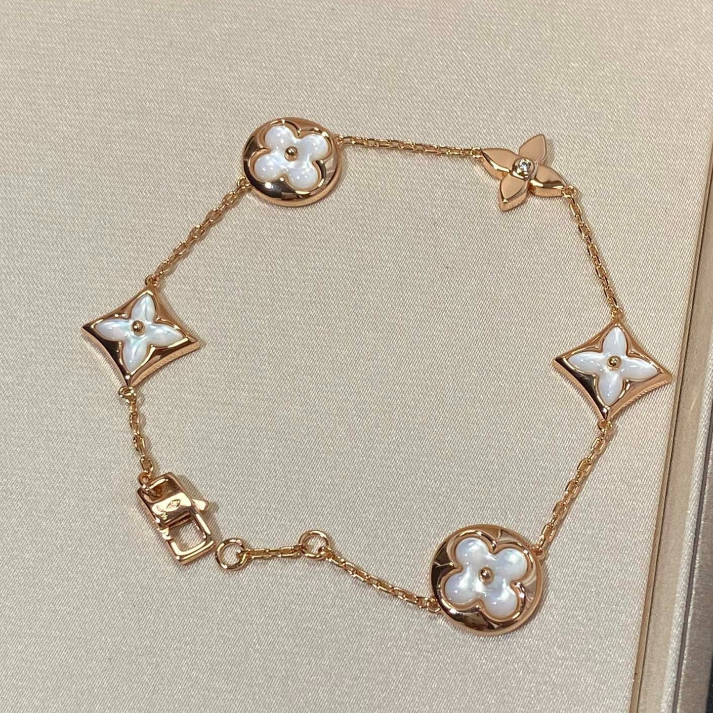 [⭐Luxery]STAR AND SUN 5 MOTIF MOP PINK GOLD BRACELET