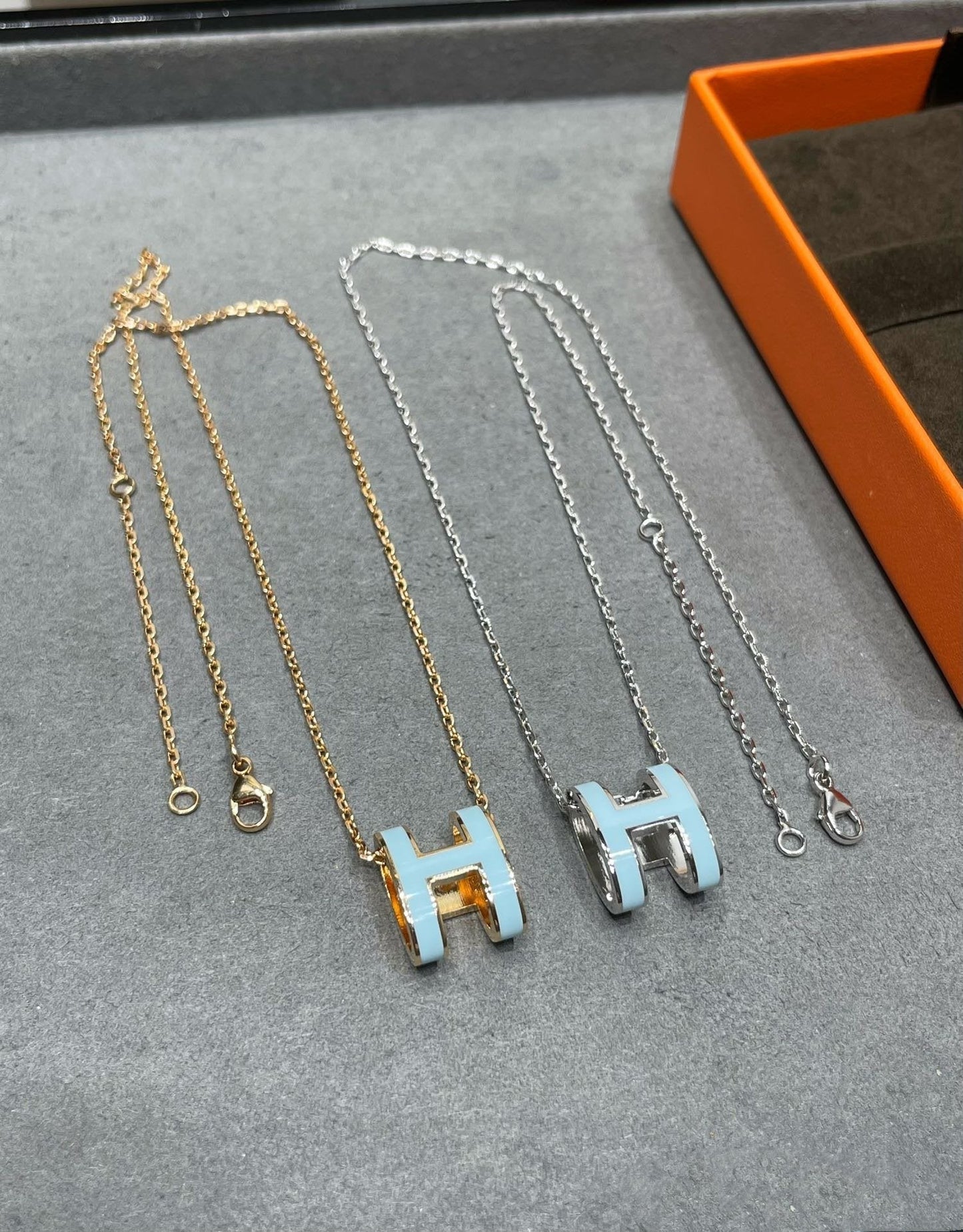 [⭐Luxery]POP H SKY BLUE NECKLACE