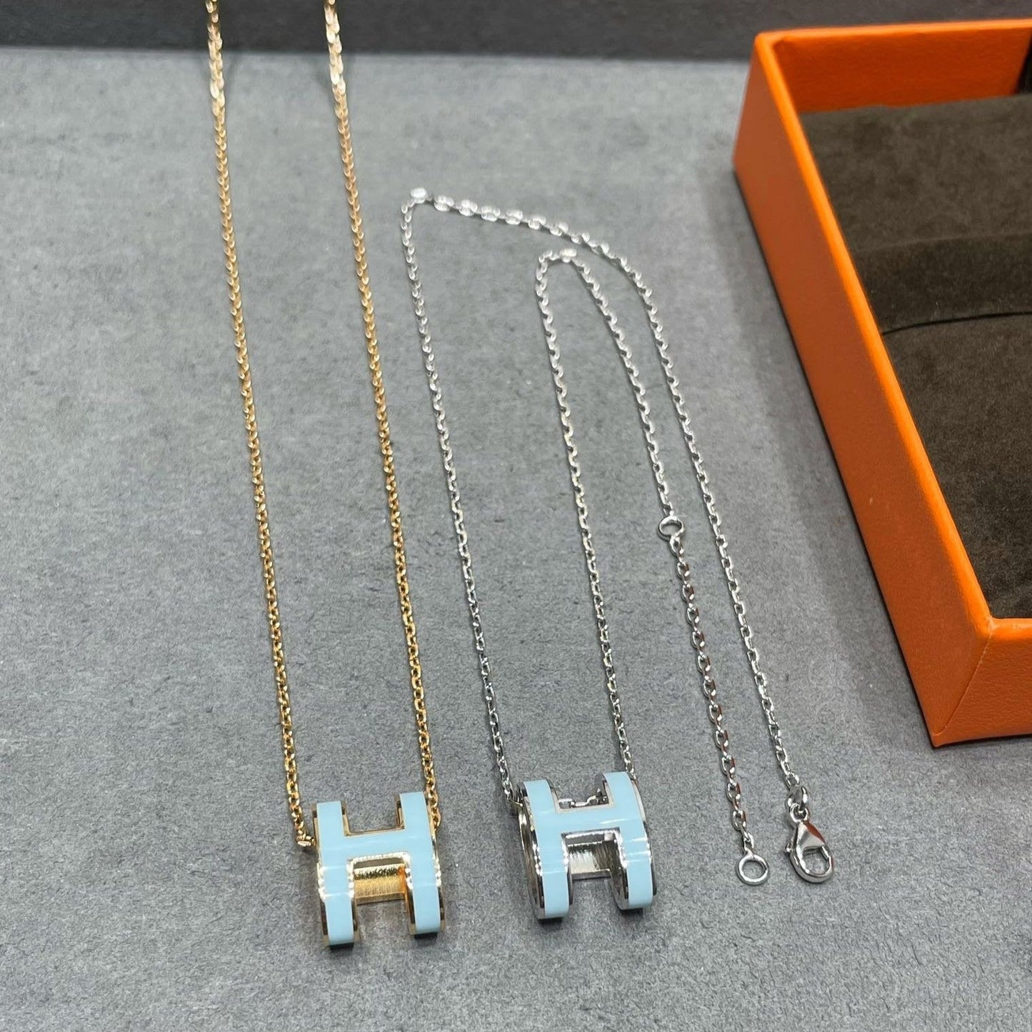 [⭐Luxery]POP H SKY BLUE NECKLACE