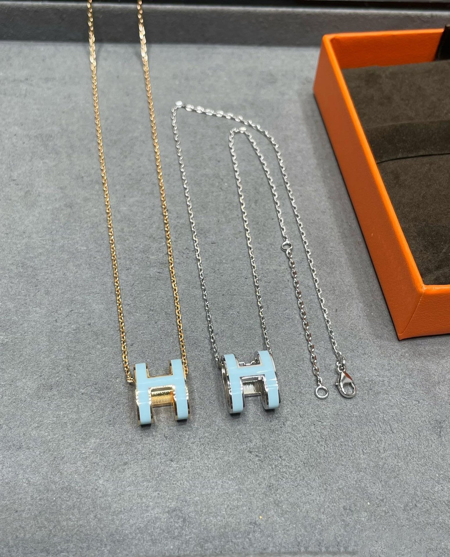 [⭐Luxery]POP H SKY BLUE NECKLACE