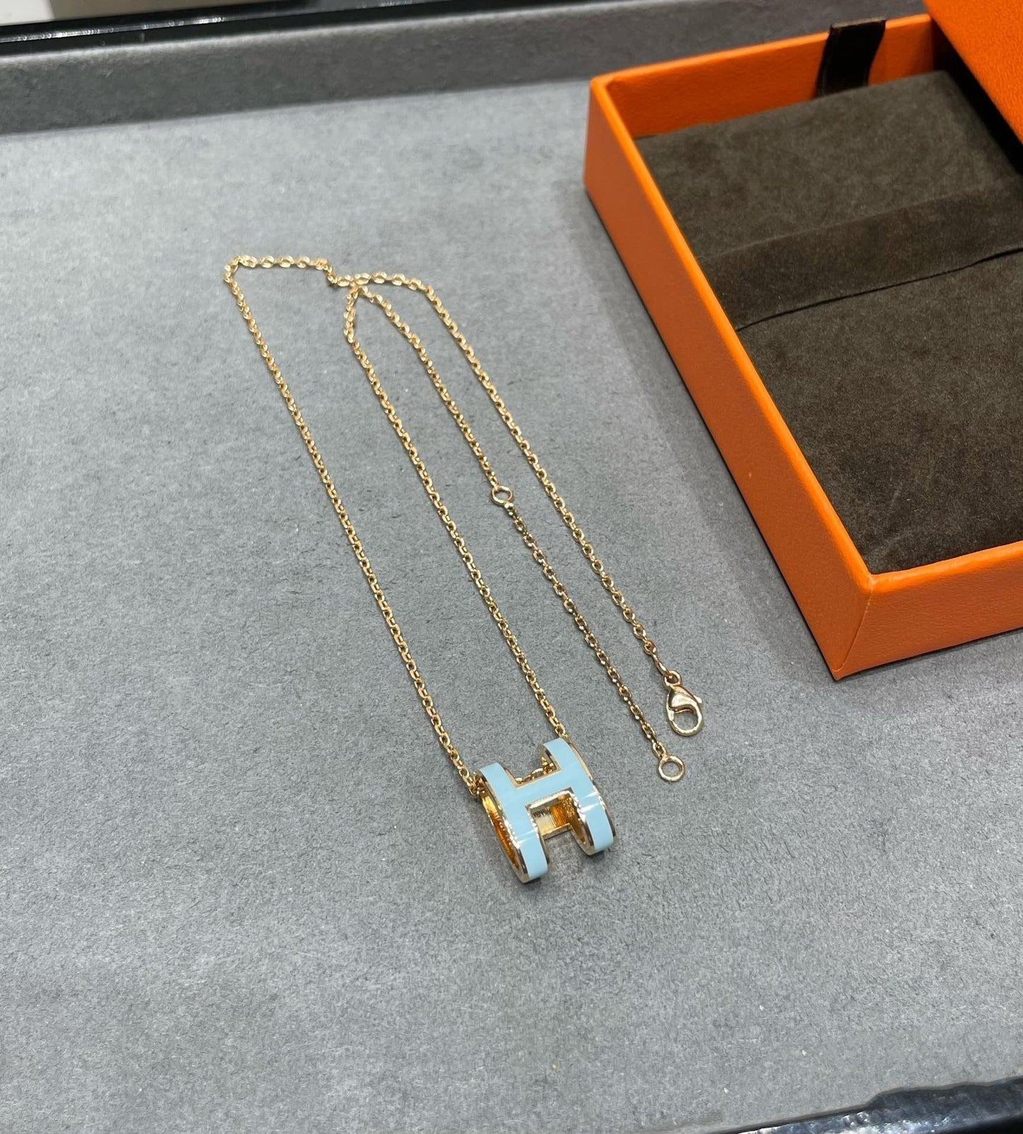 [⭐Luxery]POP H SKY BLUE NECKLACE
