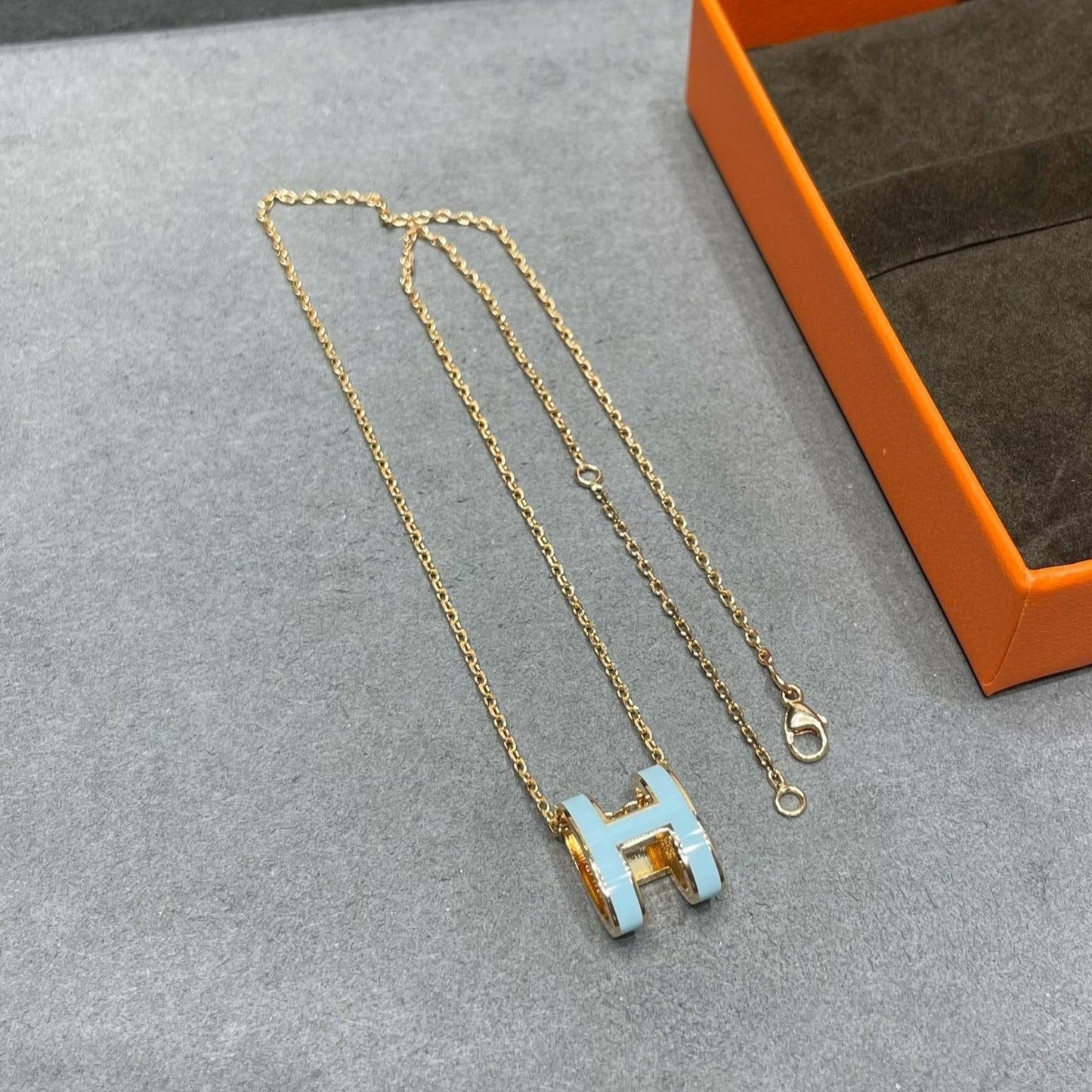 [⭐Luxery]POP H SKY BLUE NECKLACE