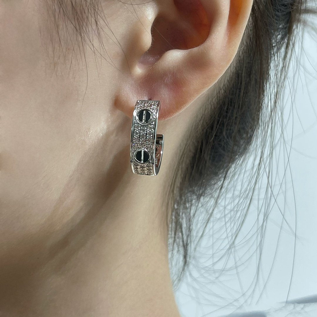 [⭐Luxery]LOVE CERAMIC DIAMOND PAVED SILVER EARRINGS