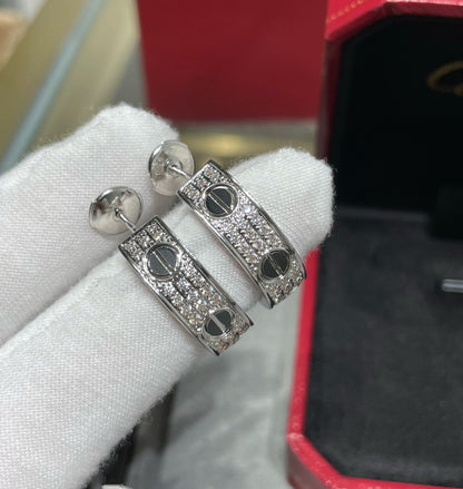 [⭐Luxery]LOVE CERAMIC DIAMOND PAVED SILVER EARRINGS