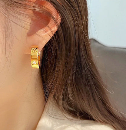 [⭐Luxery]LOVE 5.5MM 1 DIAMOND EARRINGS