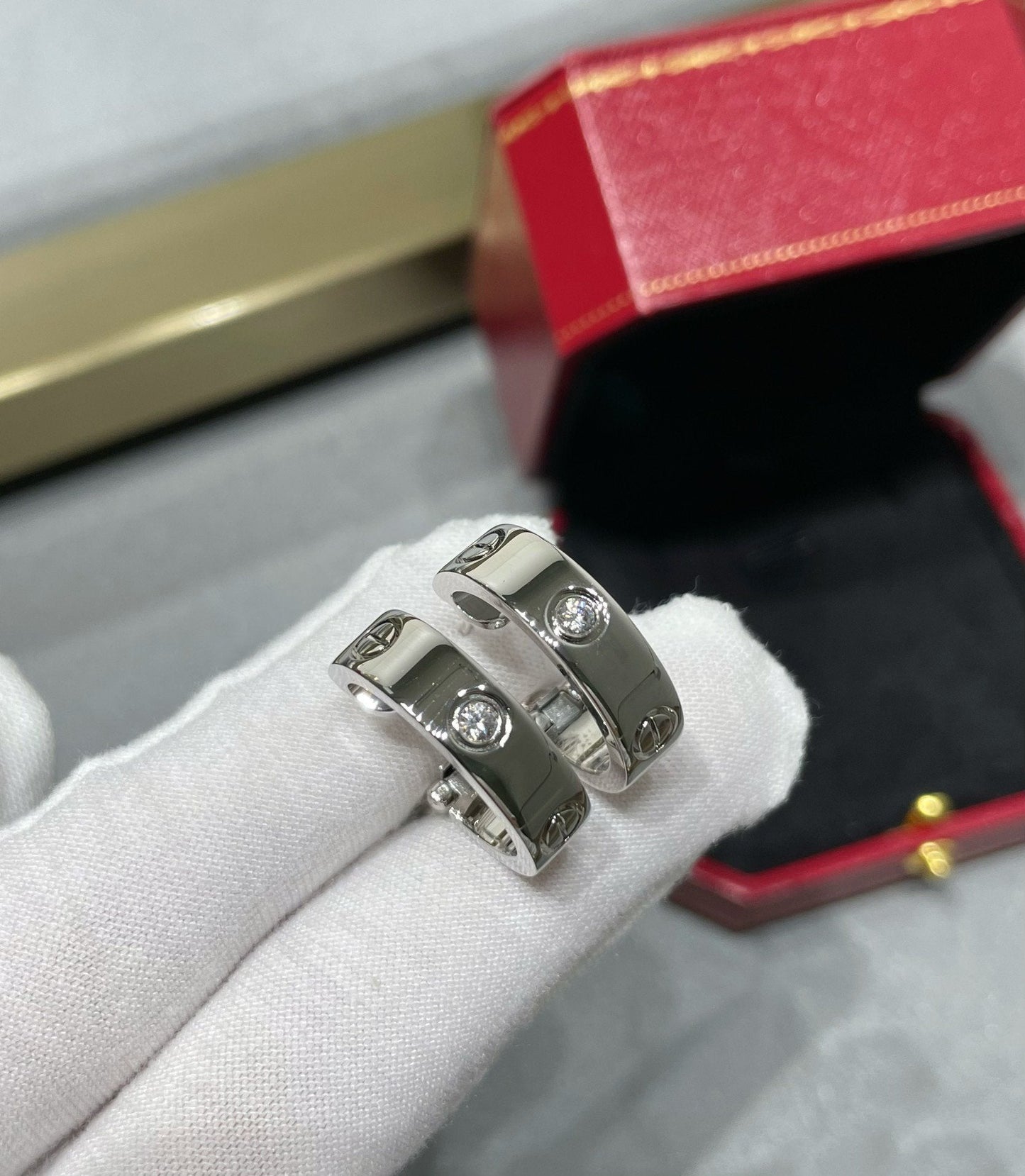 [⭐Luxery]LOVE 5.5MM 1 DIAMOND EARRINGS