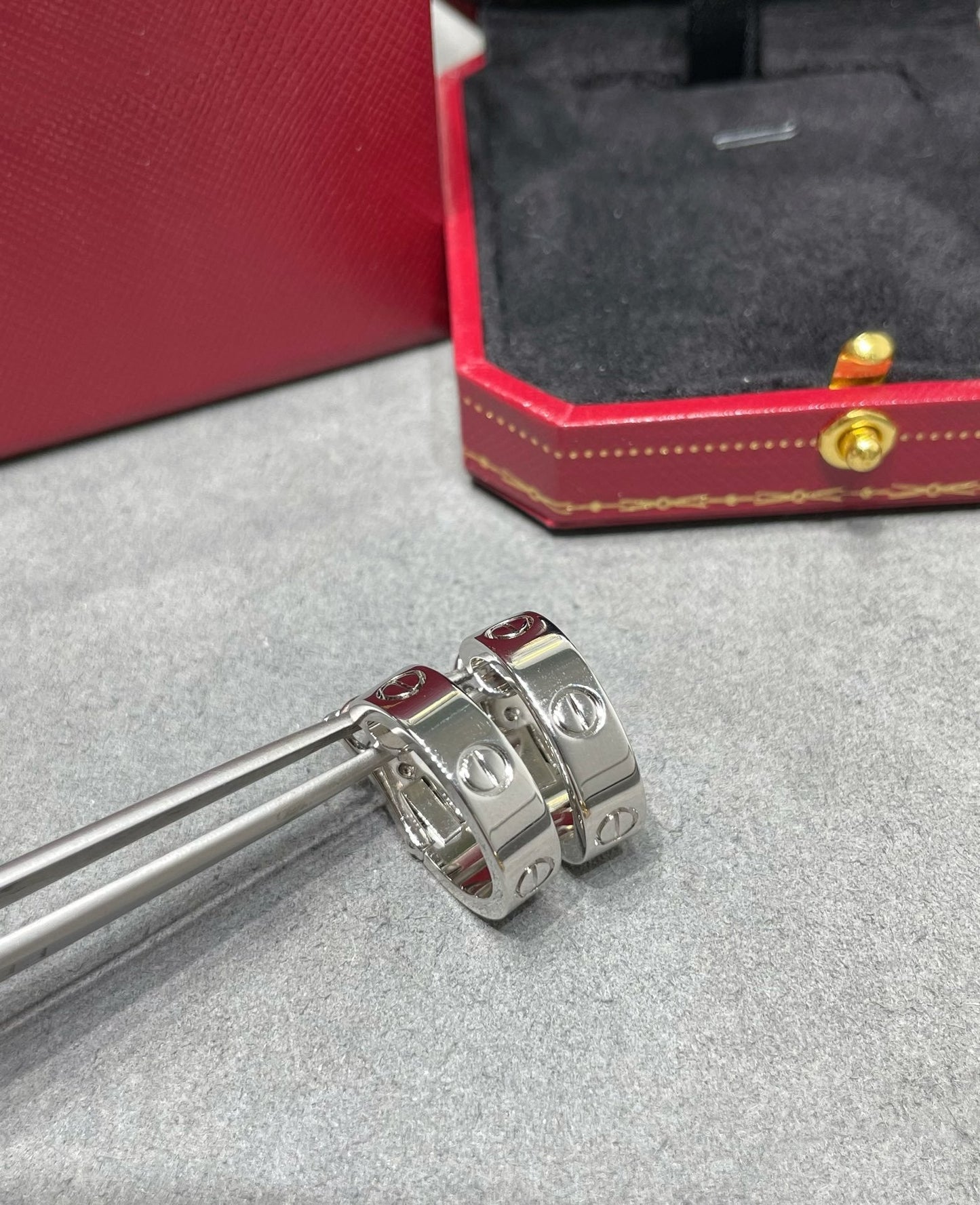 [⭐Luxery]LOVE 5.5MM EARRINGS