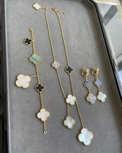 [⭐Luxery]CLOVER 3 MOTIF MOP ONYX DARK MOP PINK GOLD EARRINGS