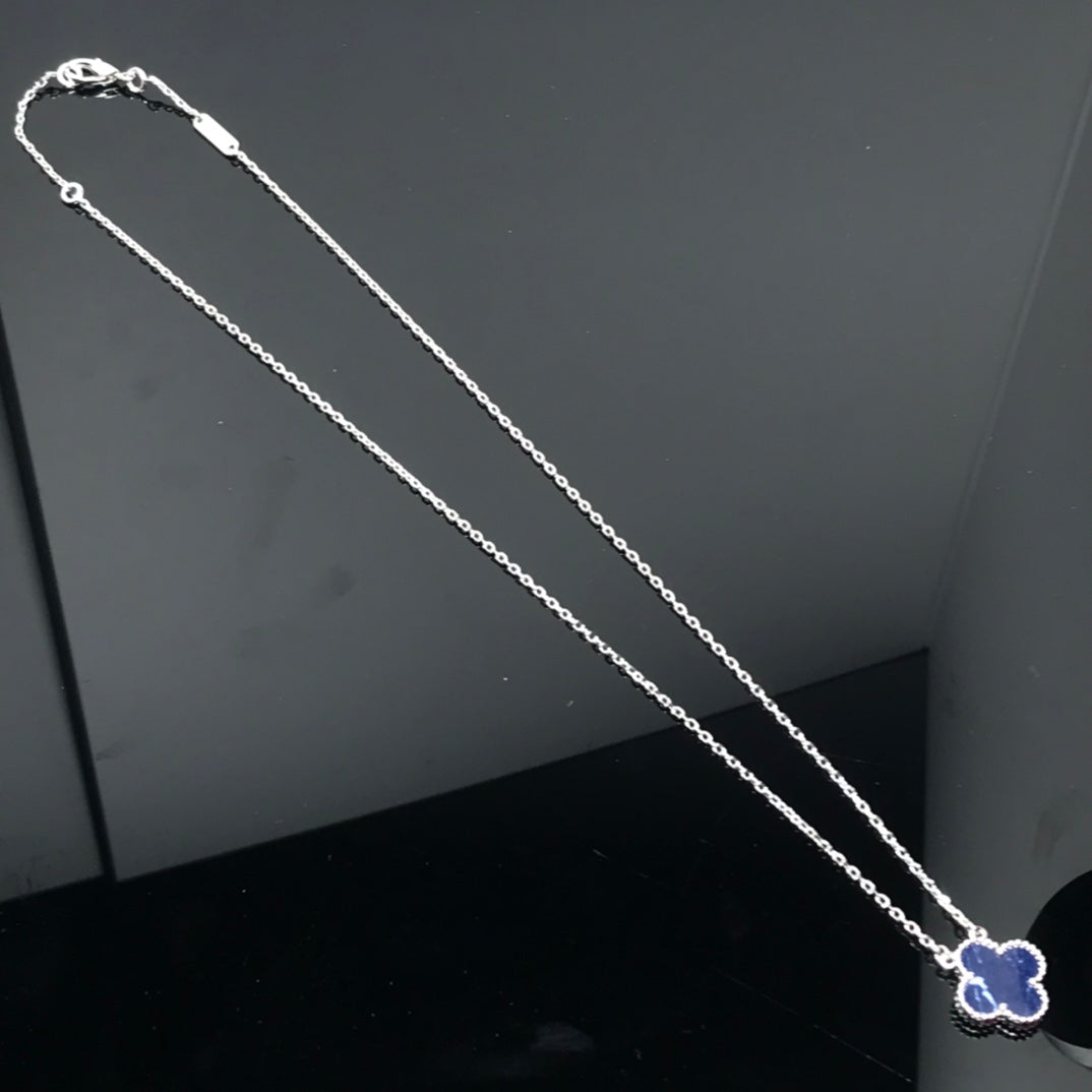 [⭐Luxery]CLOVER PIETERSITE SILVER LONG NECKLACE