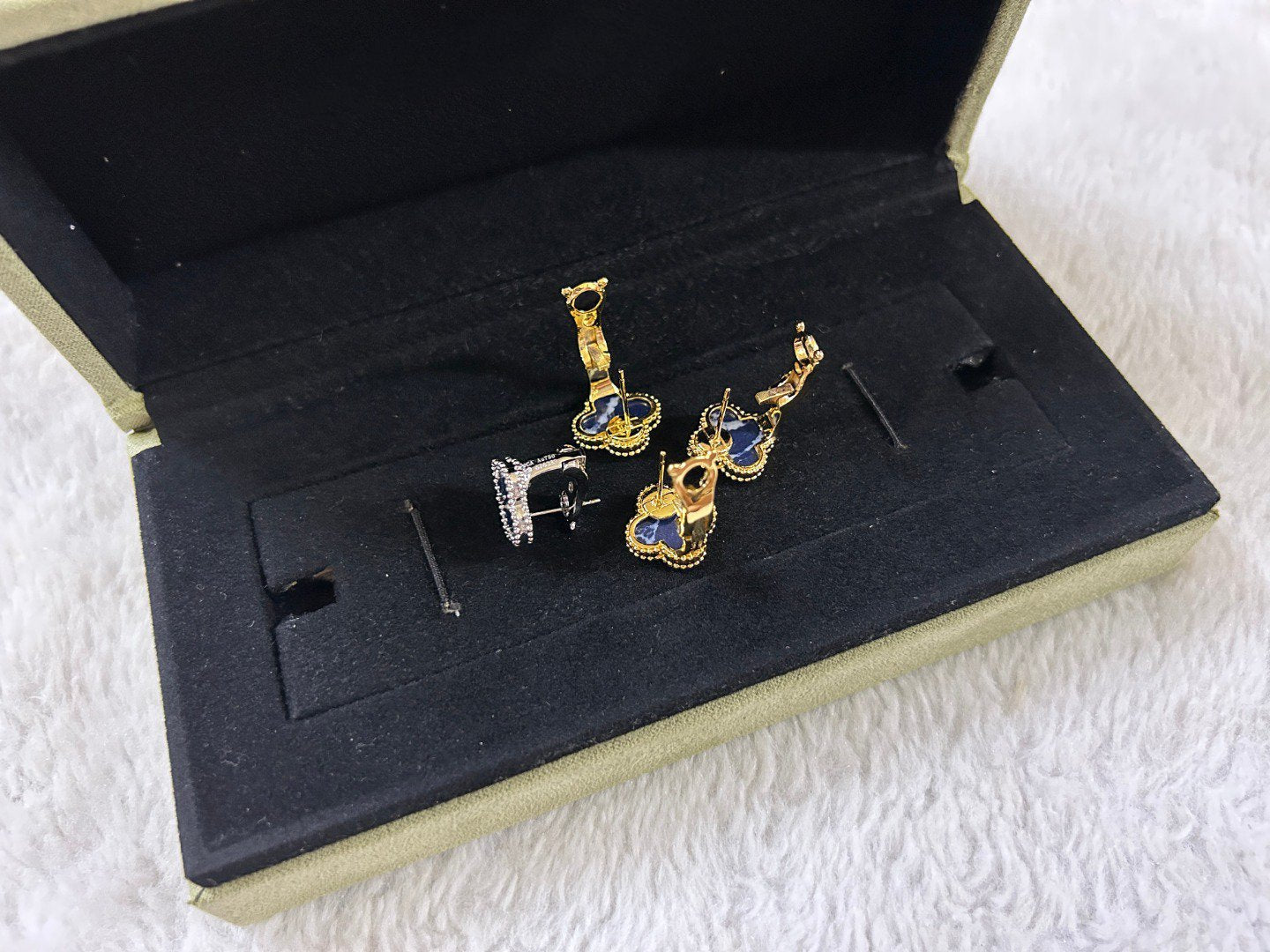 [⭐Luxery]CLOVER PIETERSITE MEDIUM STUD EARRINGS
