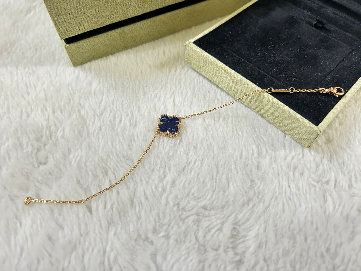 [⭐Luxery]CLOVER 1 MOTIF PIETERSITE BRACELET