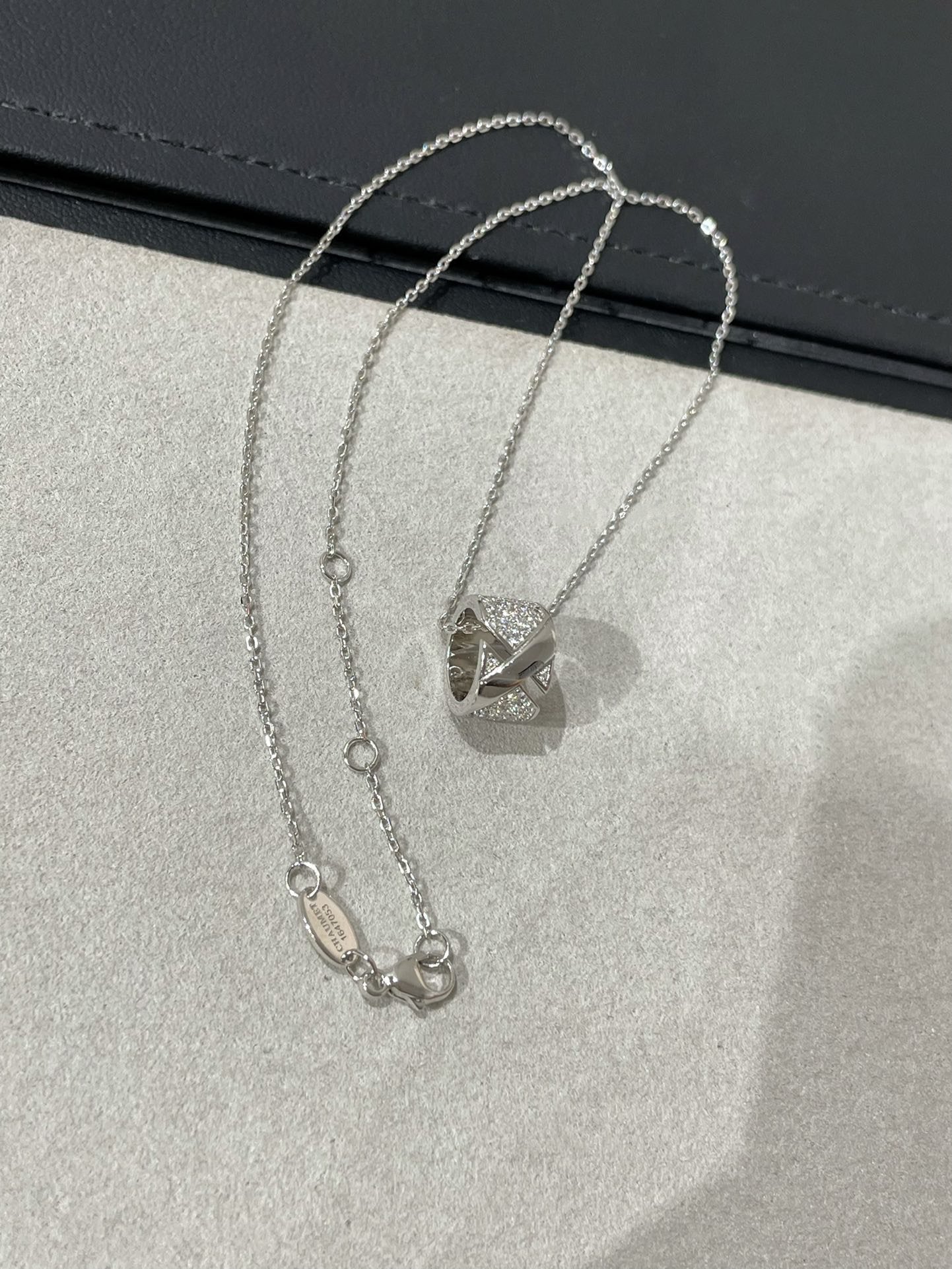 [⭐Luxery]LIENS EVIDENCE DIAMOND PAVED NECKLACE
