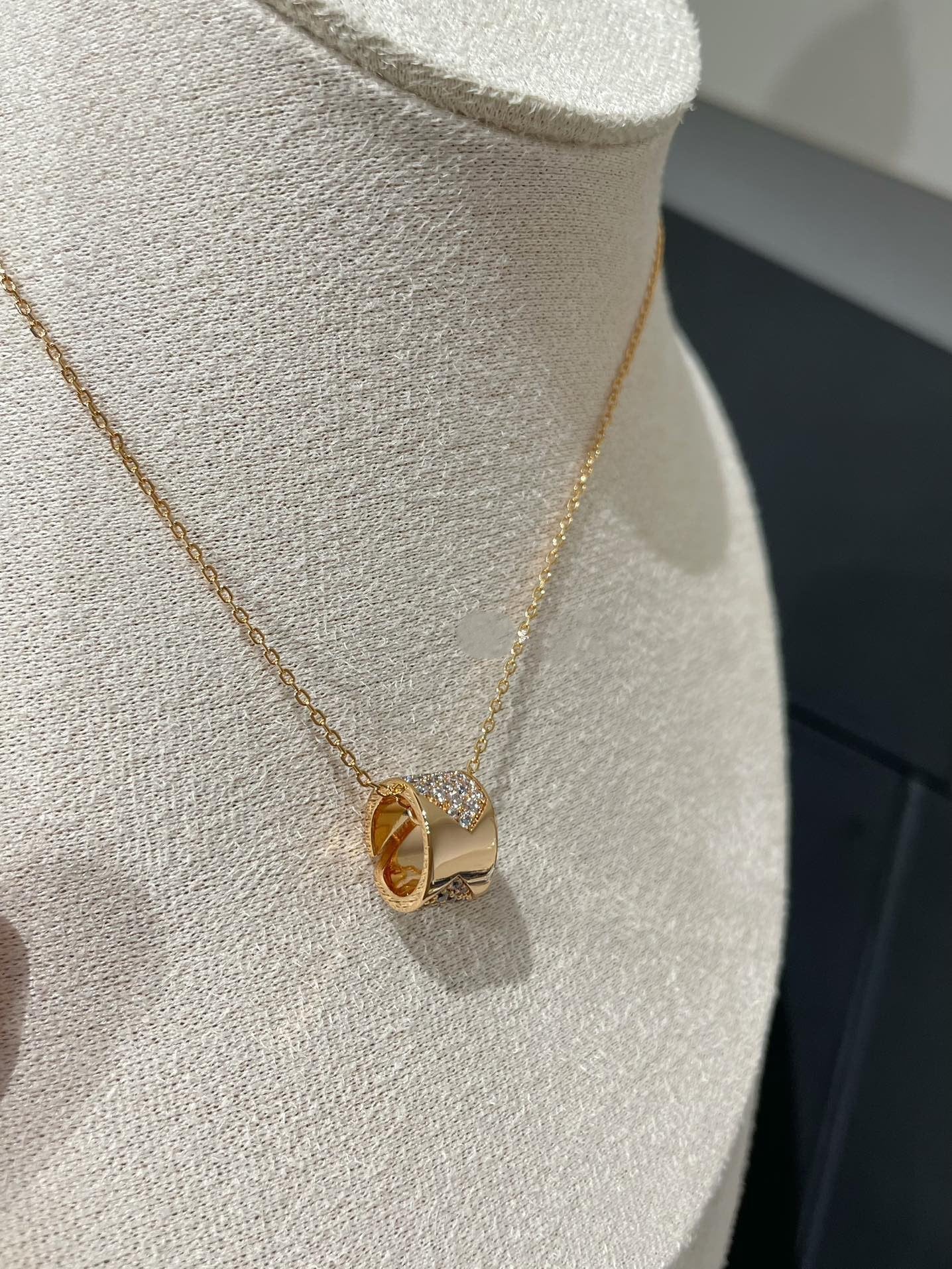 [⭐Luxery]LIENS EVIDENCE DIAMOND PAVED NECKLACE