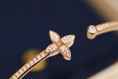 [⭐Luxery]IDYLLE PINK GOLD OPEN BRACELET DIAMOND PAVED