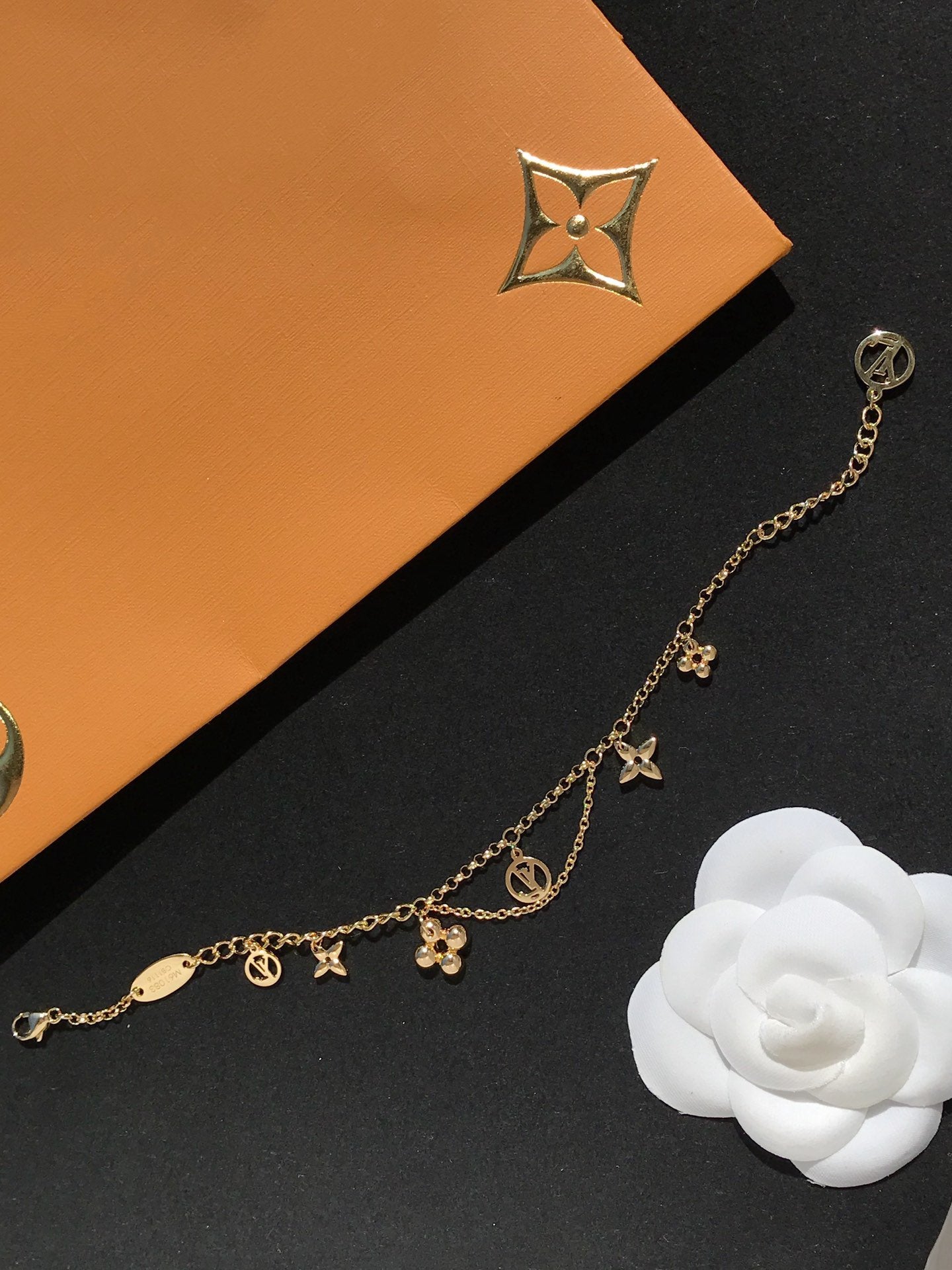[⭐Luxery]BLOOMING PINK GOLD MOP BRACELET