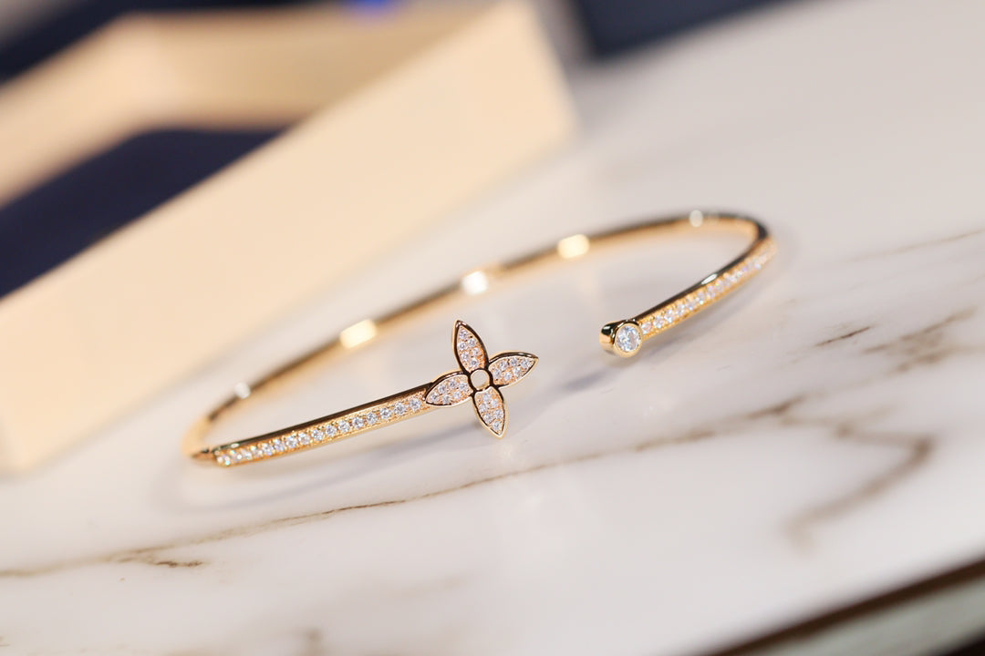 [⭐Luxery]IDYLLE GOLD OPEN BRACELET DIAMOND PAVED