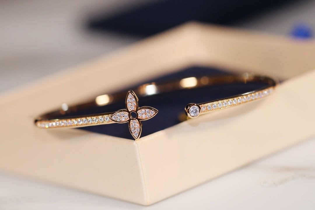 [⭐Luxery]IDYLLE GOLD OPEN BRACELET DIAMOND PAVED