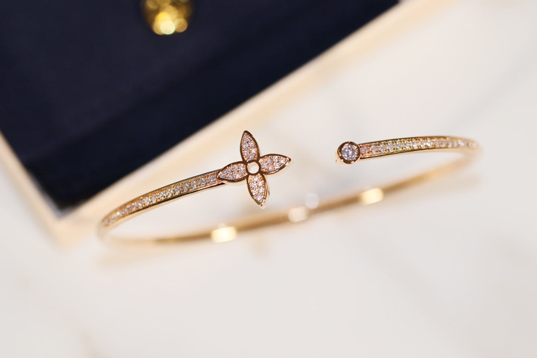 [⭐Luxery]IDYLLE GOLD OPEN BRACELET DIAMOND PAVED