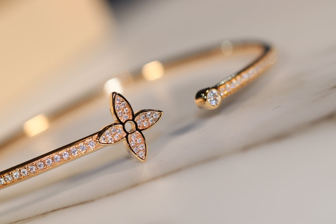 [⭐Luxery]IDYLLE GOLD OPEN BRACELET DIAMOND PAVED