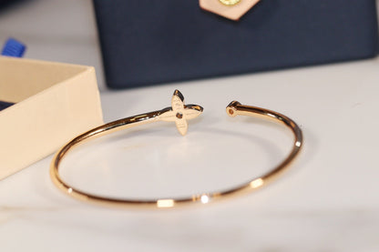 [⭐Luxery]IDYLLE GOLD OPEN BRACELET DIAMOND PAVED