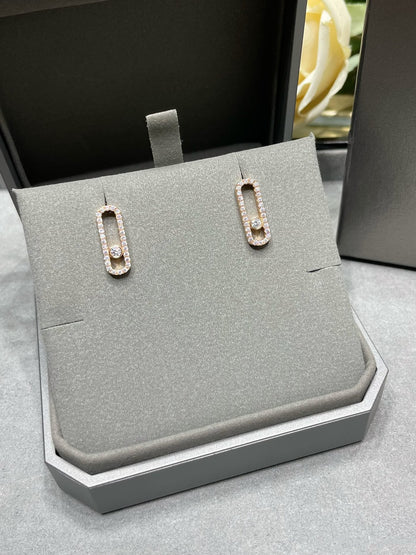 [⭐Luxery]MOVE UNO STUD DIAMOND PAVED EARRINGS