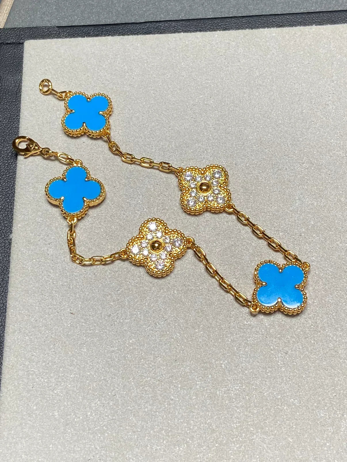 [⭐Luxery] CLOVER 5 MOTIF BLUE AGATE BRACELET COLLECTION