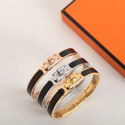 [⭐Luxery]HM KELLY BLACK BRACELET