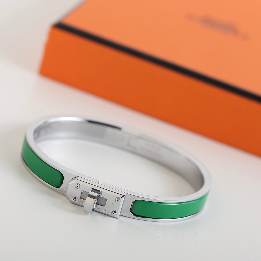 [⭐Luxery]HM KELLY GREEN BRACELET