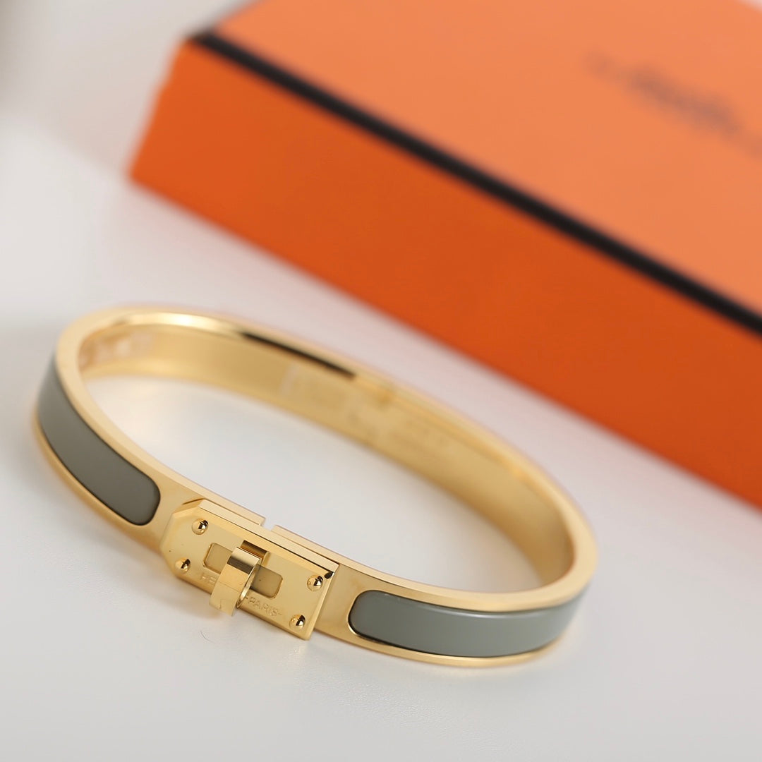 [⭐Luxery]HM KELLY BLUE GREEN BRACELET