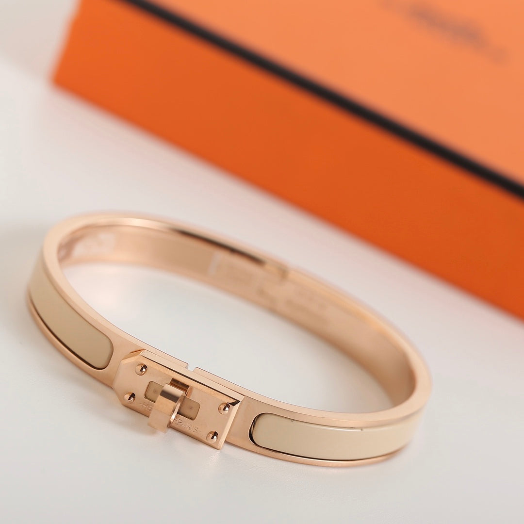 [⭐Luxery]HM KELLY BEIGE BRACELET