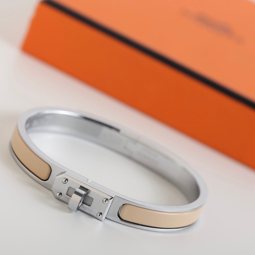 [⭐Luxery]HM KELLY BEIGE BRACELET