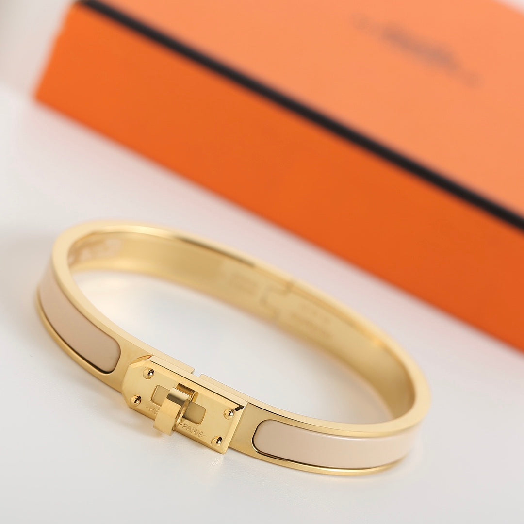 [⭐Luxery]HM KELLY BEIGE BRACELET