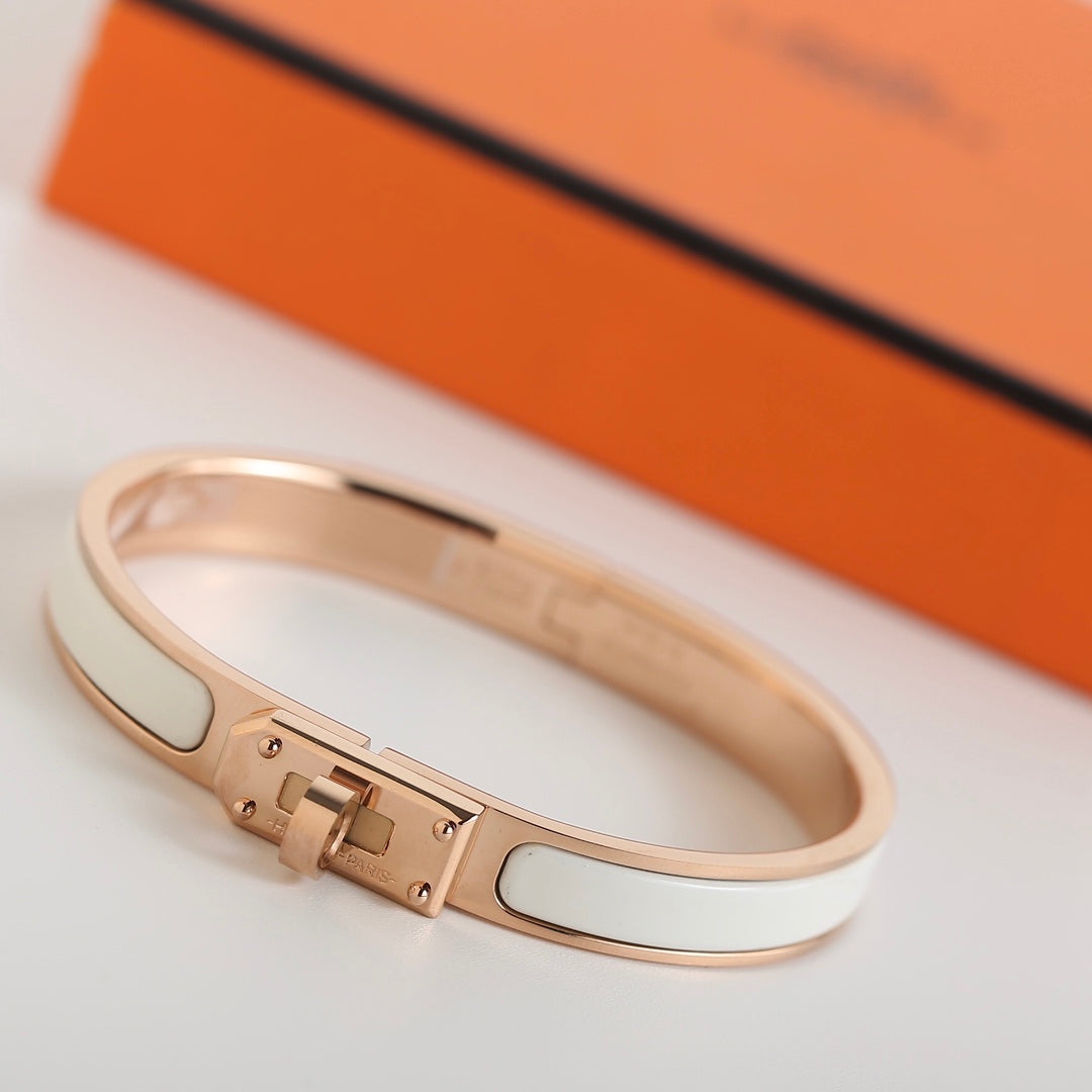 [⭐Luxery]HM KELLY WHITE BRACELET