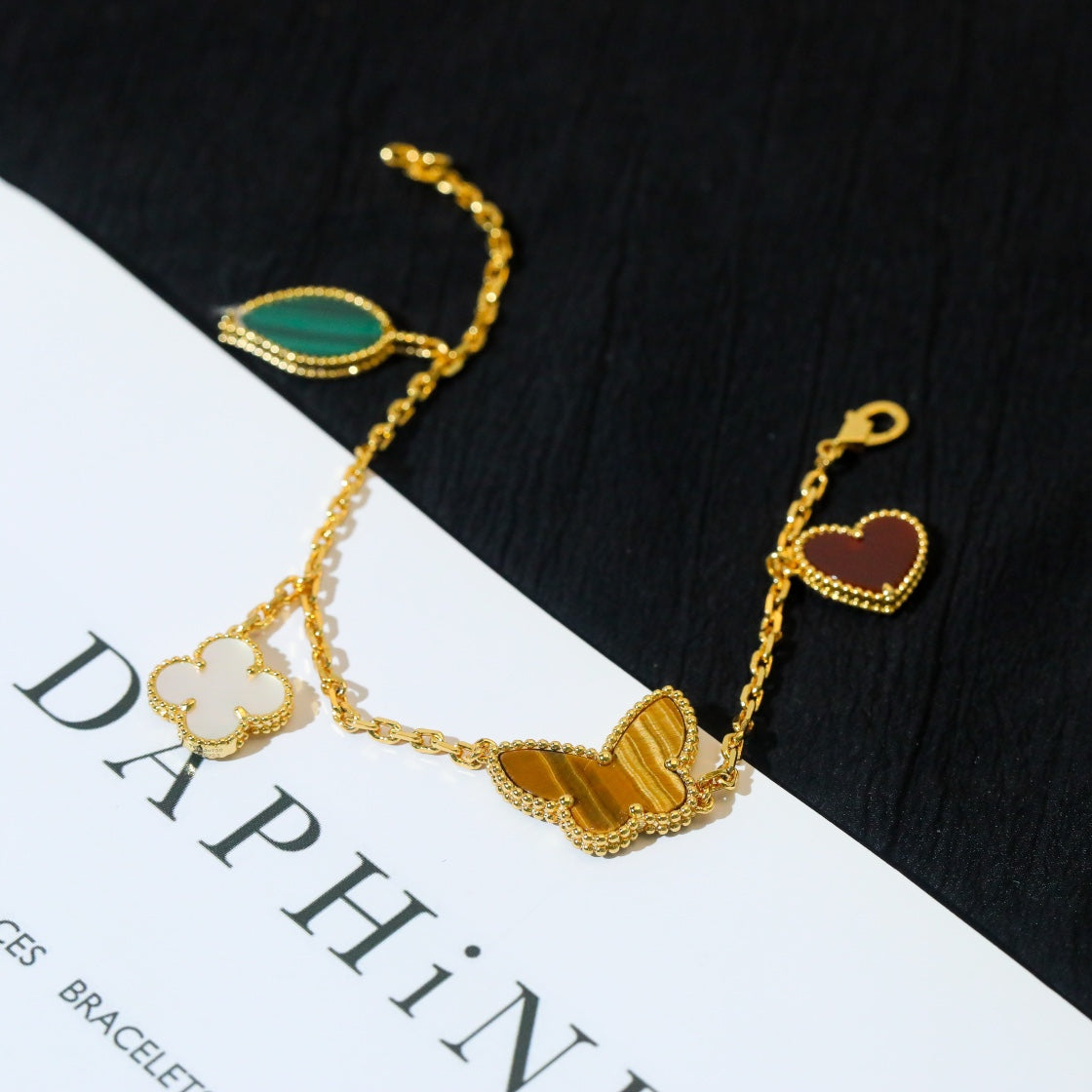 [⭐Luxery]LUCKY SPRING 5 MOTIF GOLD BRACELET