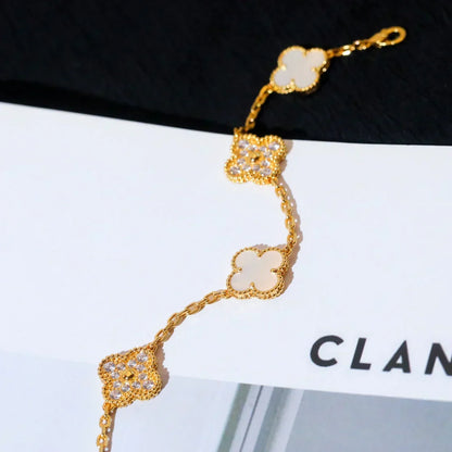 [⭐Luxery]CLOVER WHITE PEARL MOP 5 MOTIF BRACELET COLLECTION
