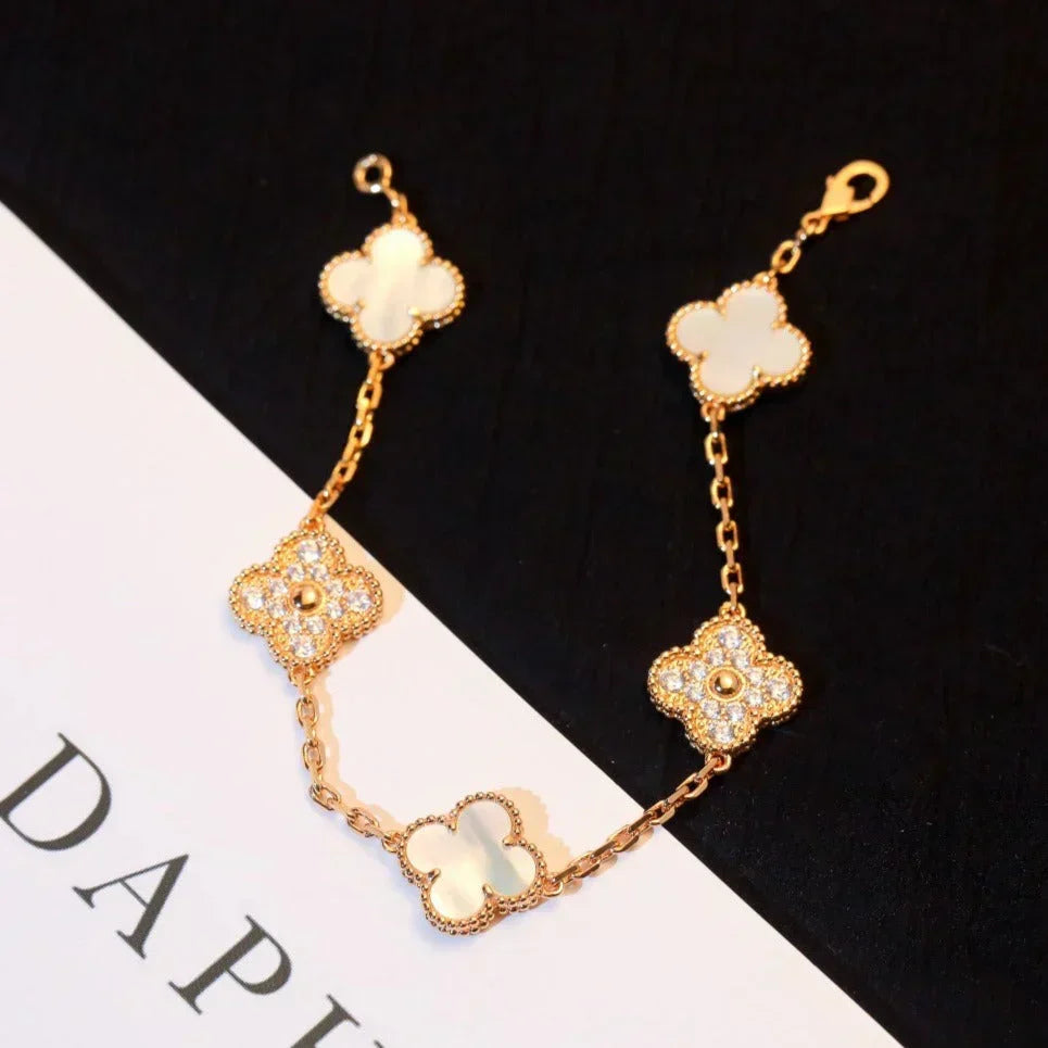[⭐Luxery]CLOVER WHITE PEARL MOP 5 MOTIF BRACELET COLLECTION
