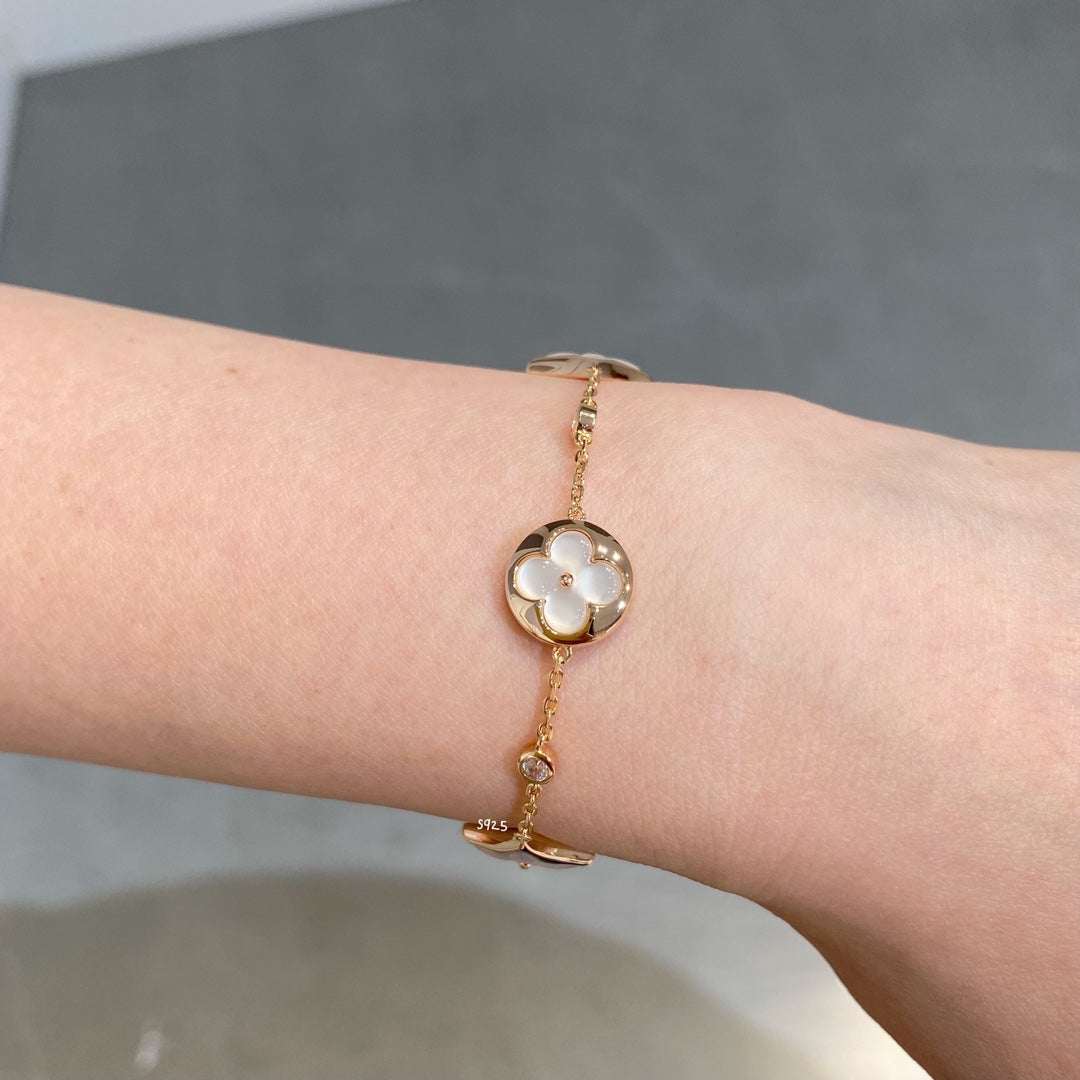 [⭐Luxery]STAR AND SUN 4 MOTIF WHITE MOP PINK GOLD BRACELET
