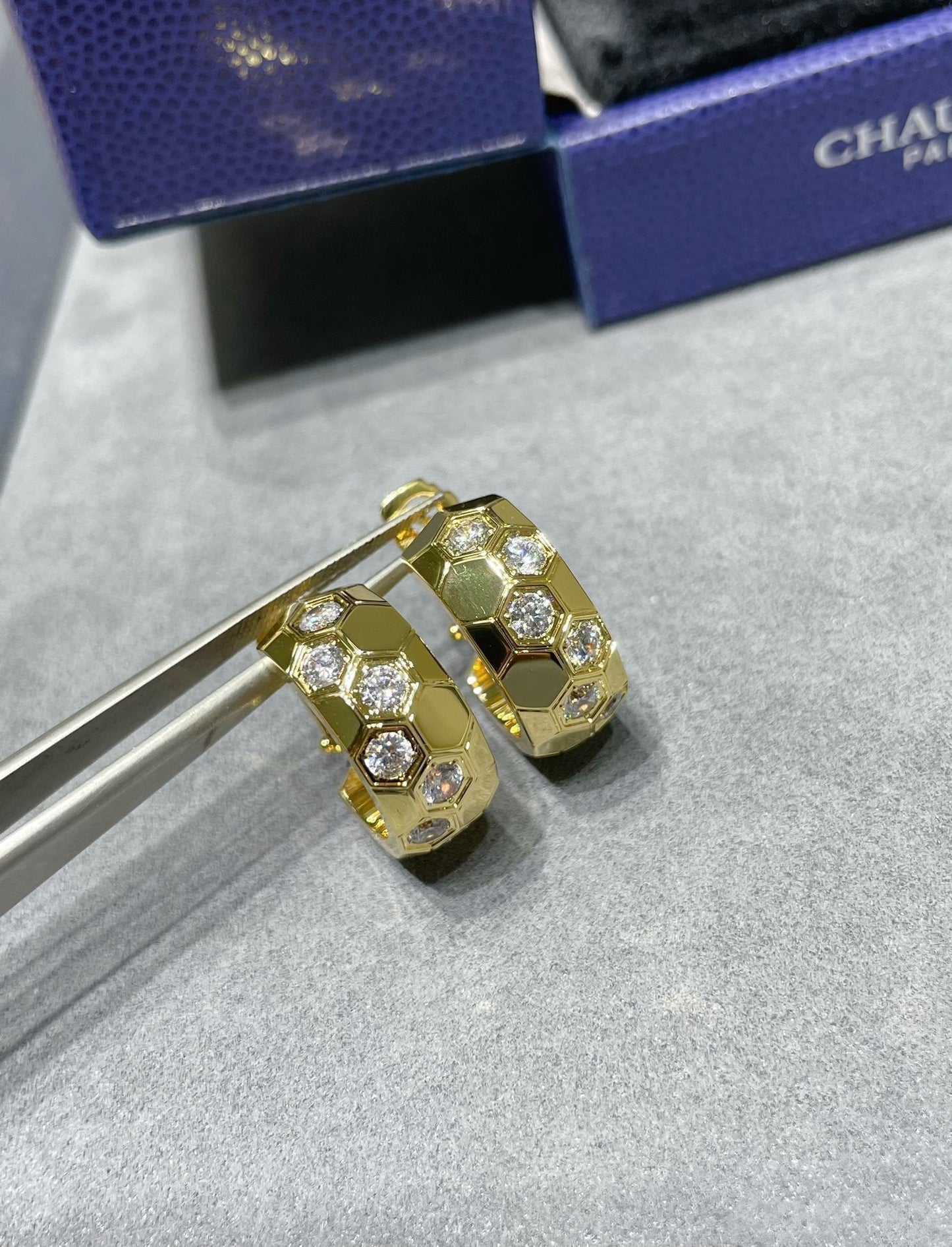 [⭐Luxery]BEE LOVE DIAMOND HOOP EARRINGS