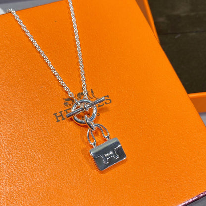 [⭐Luxery]CONSTANCE PEDANT SILVER NECKLACE