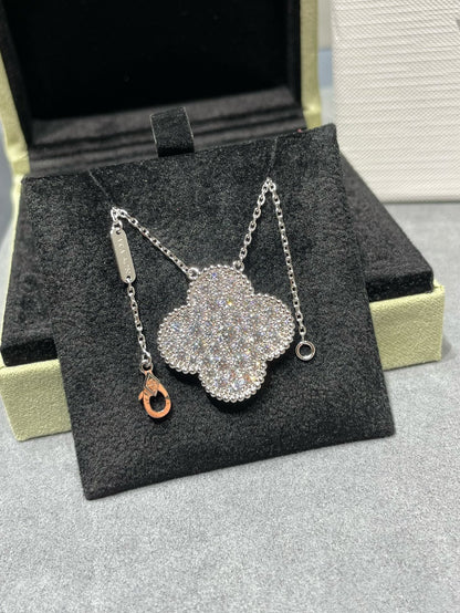 [⭐Luxery]CLOVER 25MM LARGE PENDANT DIAMOND PAVED SILVER NECKLACE