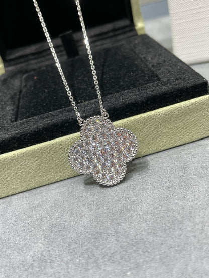 [⭐Luxery]CLOVER 25MM LARGE PENDANT DIAMOND PAVED SILVER NECKLACE