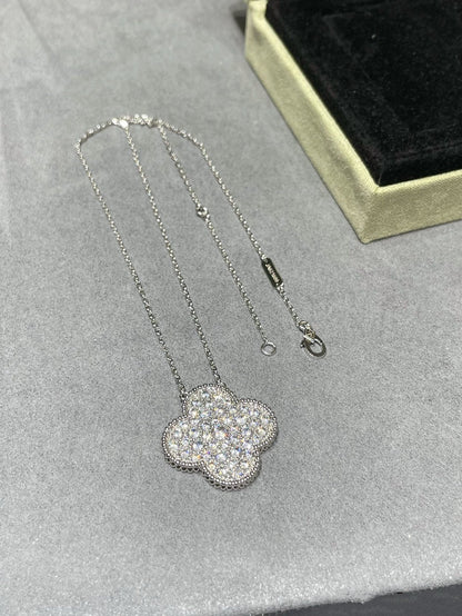 [⭐Luxery]CLOVER 25MM LARGE PENDANT DIAMOND PAVED SILVER NECKLACE