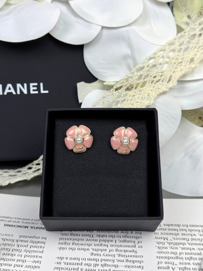 [⭐Luxery]26C Pink Camellia Pearl Enamel Stud Earrings
