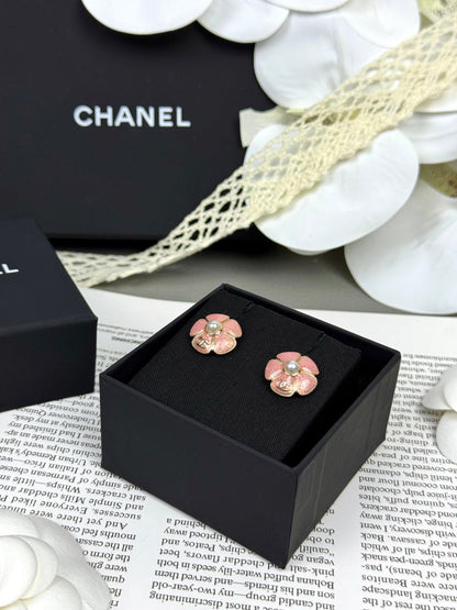 [⭐Luxery]26C Pink Camellia Pearl Enamel Stud Earrings
