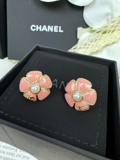 [⭐Luxery]26C Pink Camellia Pearl Enamel Stud Earrings
