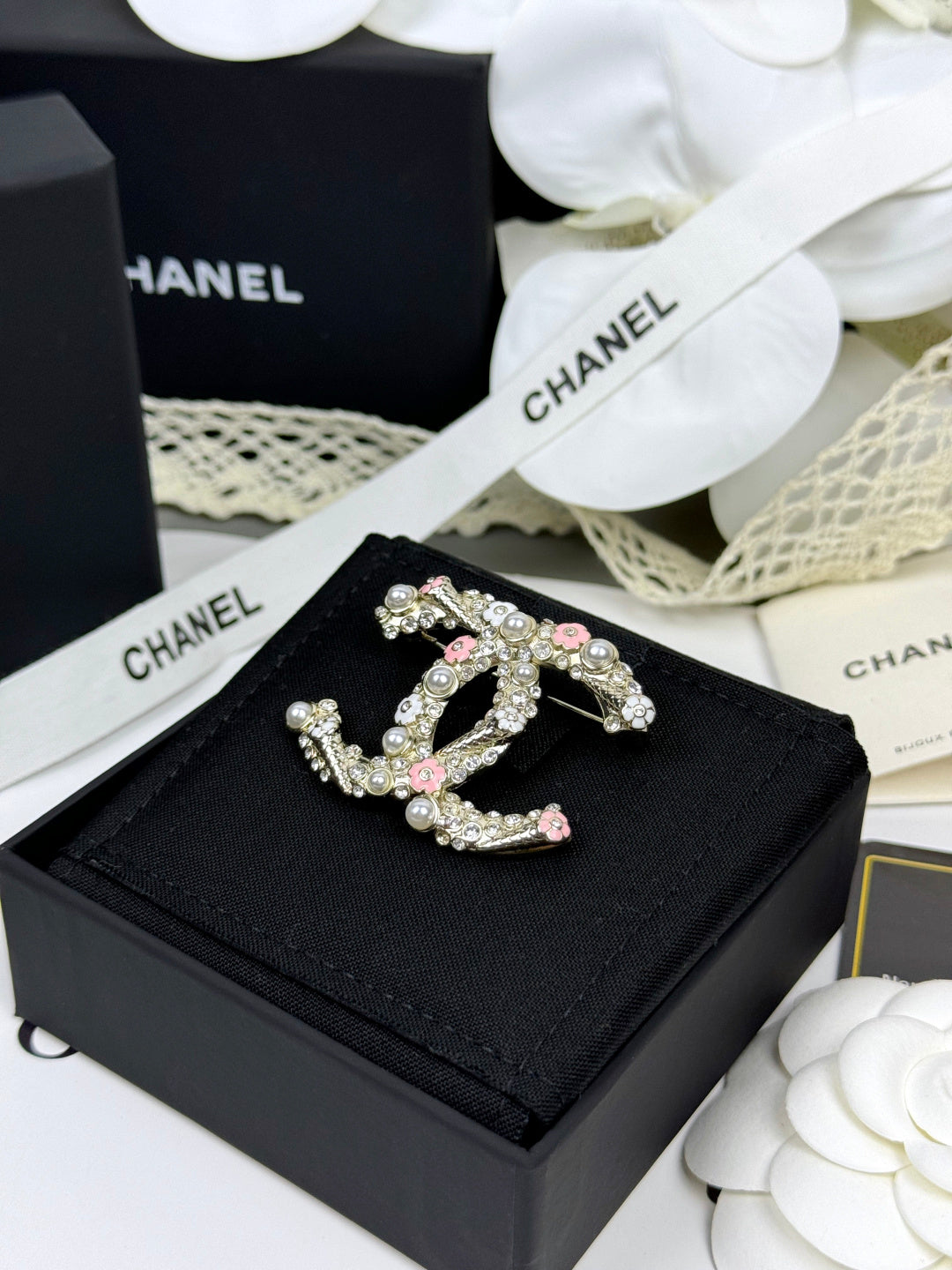 [⭐Luxery]26C Pink-White Enamel Ice Cream Cone Double C Brooch