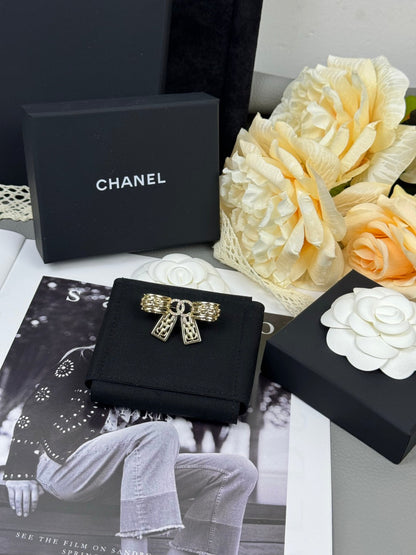[⭐Luxery]25K Hollow Bow Brooch