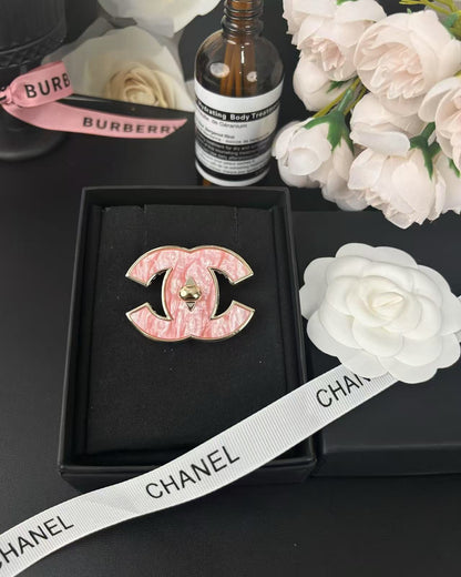 [⭐Luxery]Pink Resin Classic Brooch 5cm