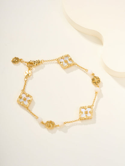 [⭐Luxery]B.C.L ENAMELED Three-Flower Bracelet（Trumpet)